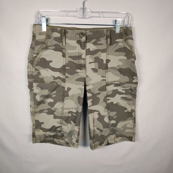 Chico's Pants - Chico's Women's Size 2 Camouflage Shorts